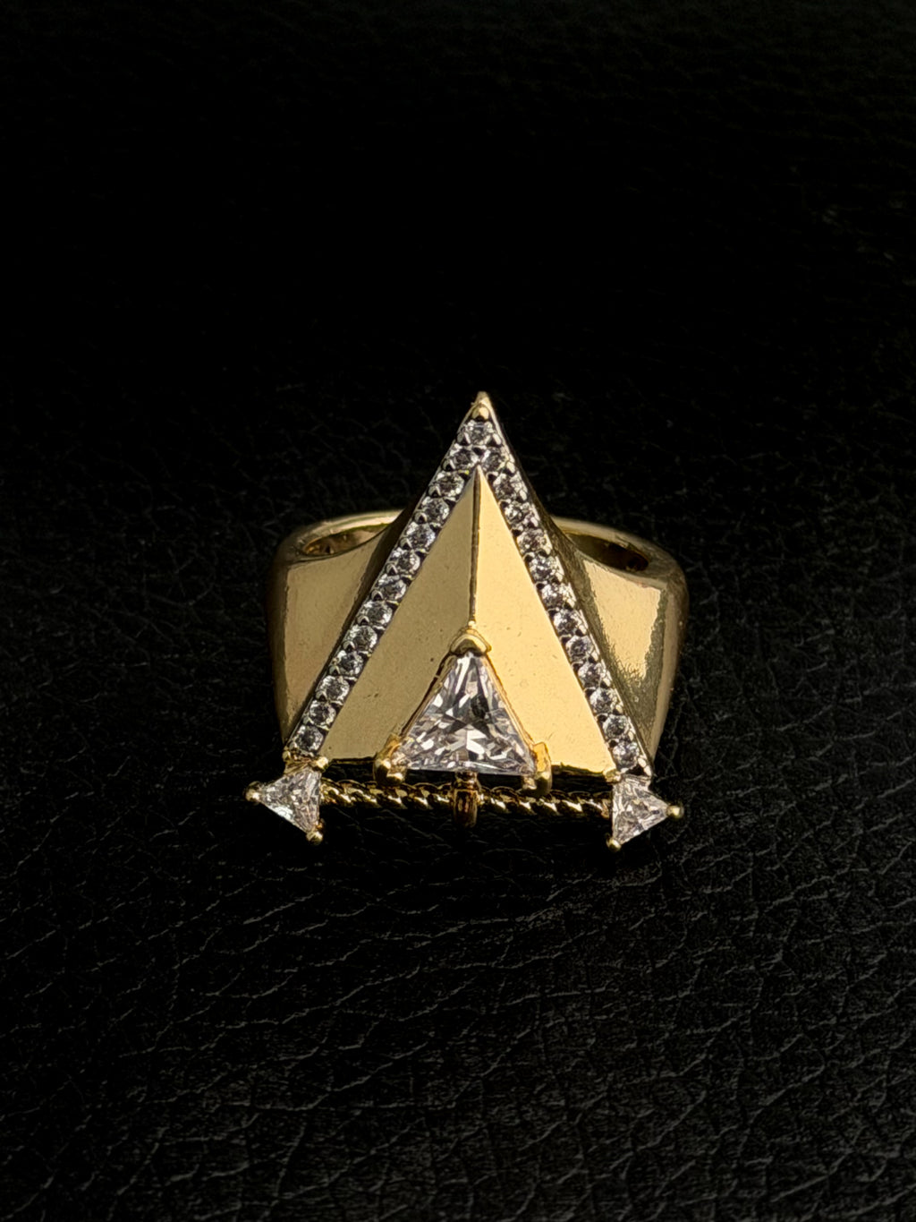Apex Ring